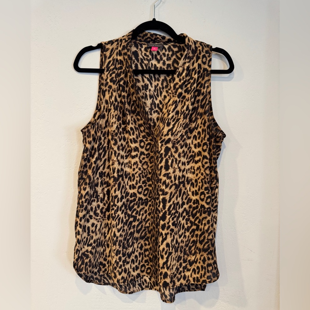 Leopard Print Sleeveless blouse